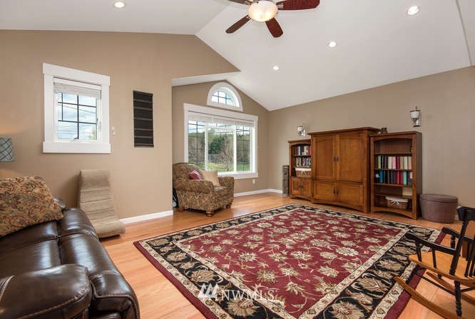 23820 Carter Road Bothell, WA 98021 - Photo 13 of 25