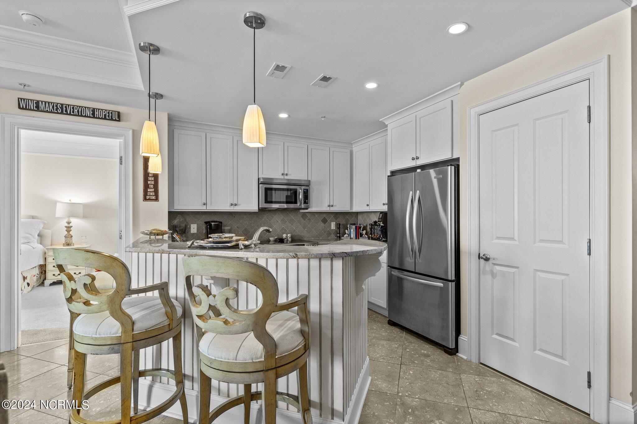 1435 Salter Path Road, Unit D4 Indian Beach, NC 28512 - Photo 14 of 64 19-web-or-mls-1S3A2664