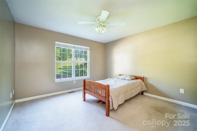 $599,000 | 151 Willard Lane, Hendersonville, NC 28792