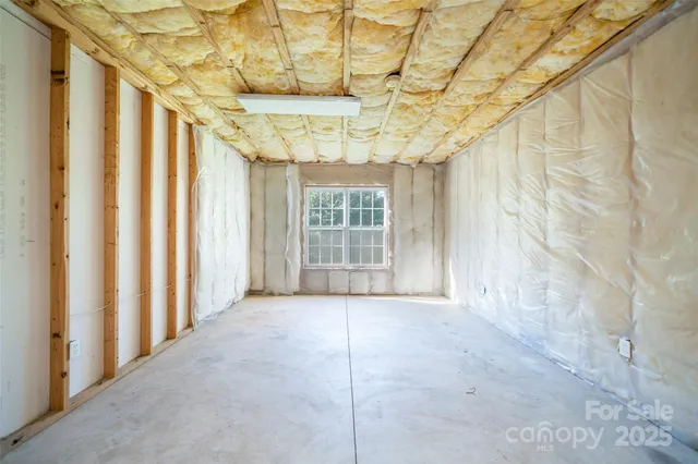 $599,000 | 151 Willard Lane, Hendersonville, NC 28792