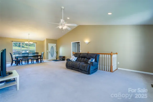 $599,000 | 151 Willard Lane, Hendersonville, NC 28792