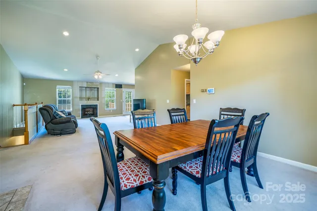 $599,000 | 151 Willard Lane, Hendersonville, NC 28792