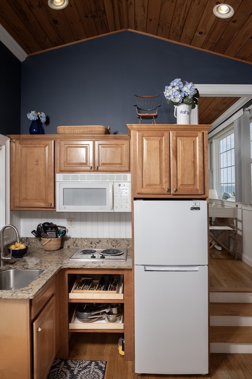 9 Windemere Road, Unit I/9 Yarmouth, MA 02673 - Photo 21 of 27 Gallery Image 21