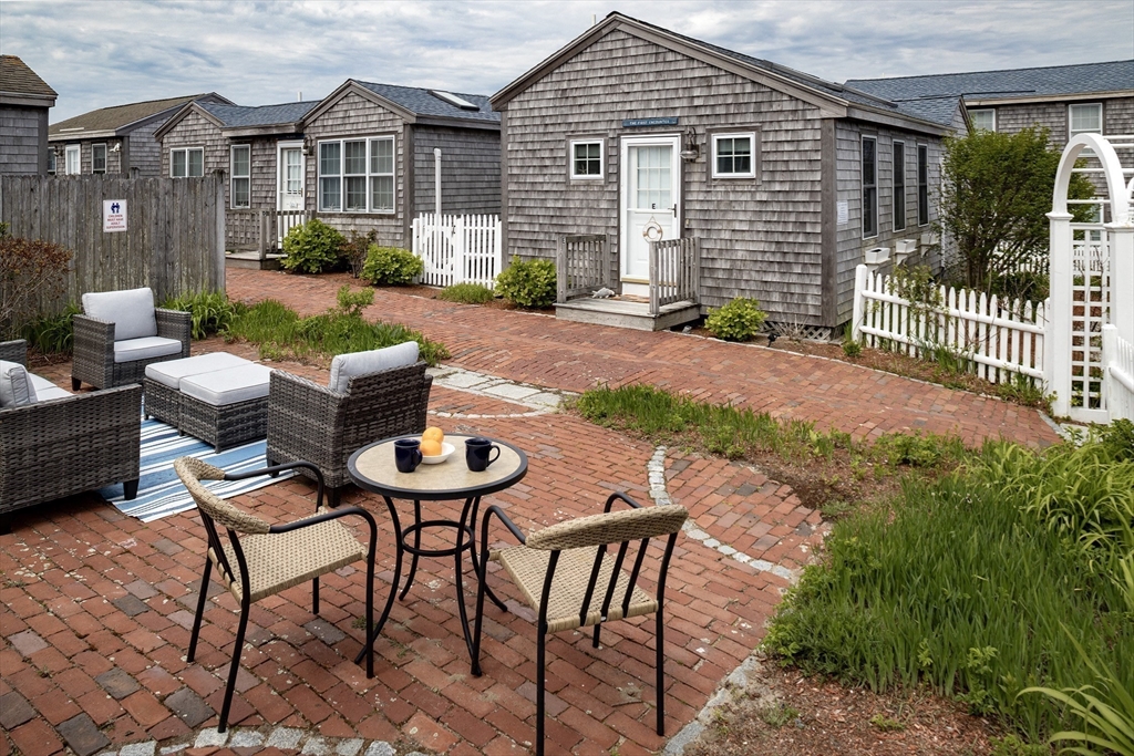 9 Windemere Road, Unit I/9 Yarmouth, MA 02673 - Photo 10 of 27 Gallery Image 10