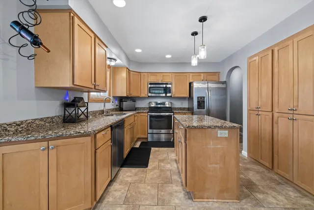 $700,000 | 8100 Imperial Drive, Franklin, WI 53132