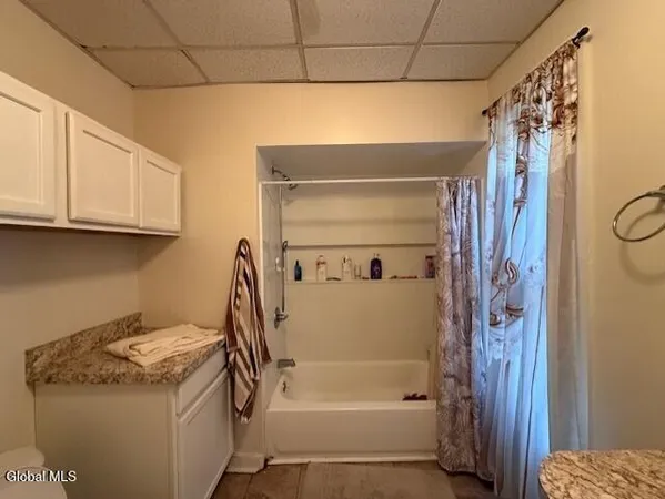 $1,100 | 92 Ontario Street, Cohoes, NY 12047