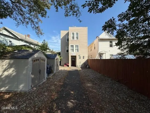 $1,200 | 92 Ontario Street, Cohoes, NY 12047