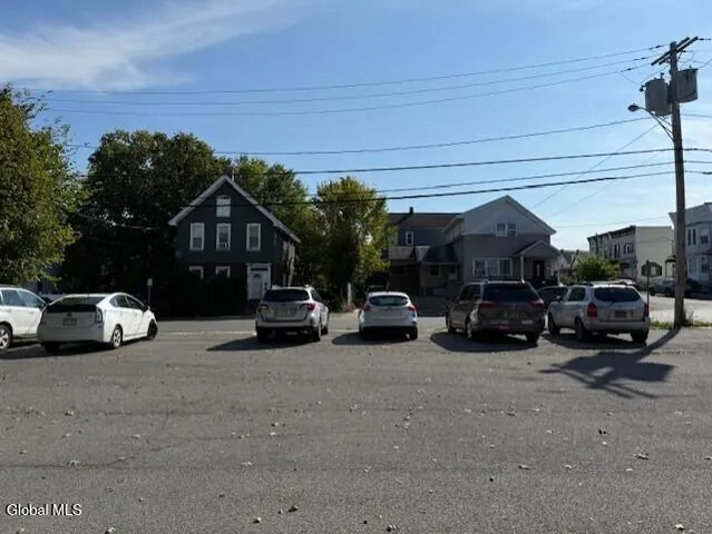 $1,200 | 92 Ontario Street, Cohoes, NY 12047