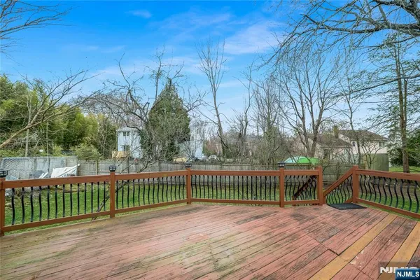 $1,499,000 | 31 Collins Avenue, Closter, NJ 07624