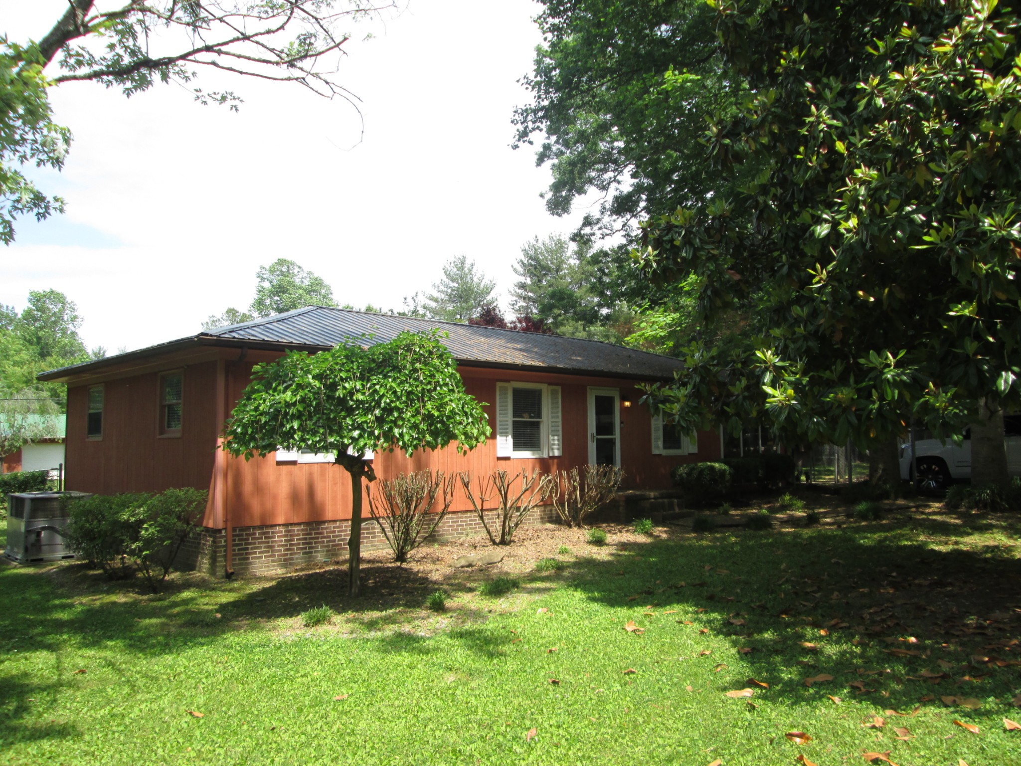 2413 Midway Road Smithville, TN 37166 - Photo 1 of 19 Gallery Image 1