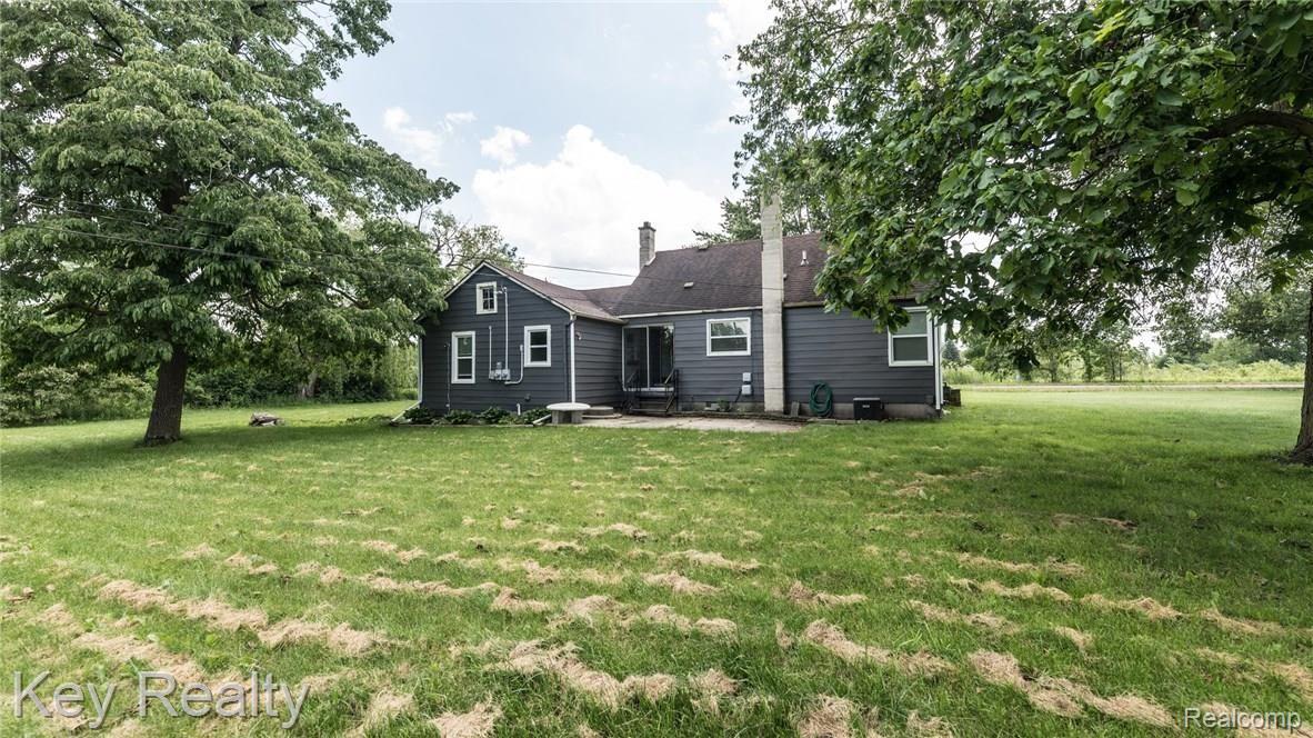 49626 Mott Road Canton, MI 48188 - Photo 14 of 35 3_29.jpg