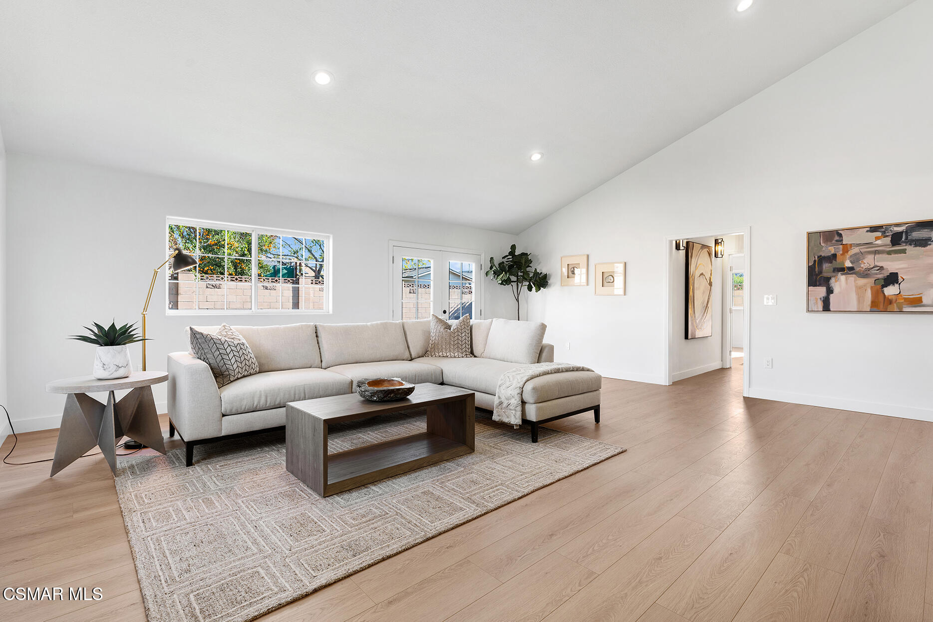 2354 Rowland Avenue Simi Valley, CA 93063 - Photo 14 of 38 2354 Rowland St_33