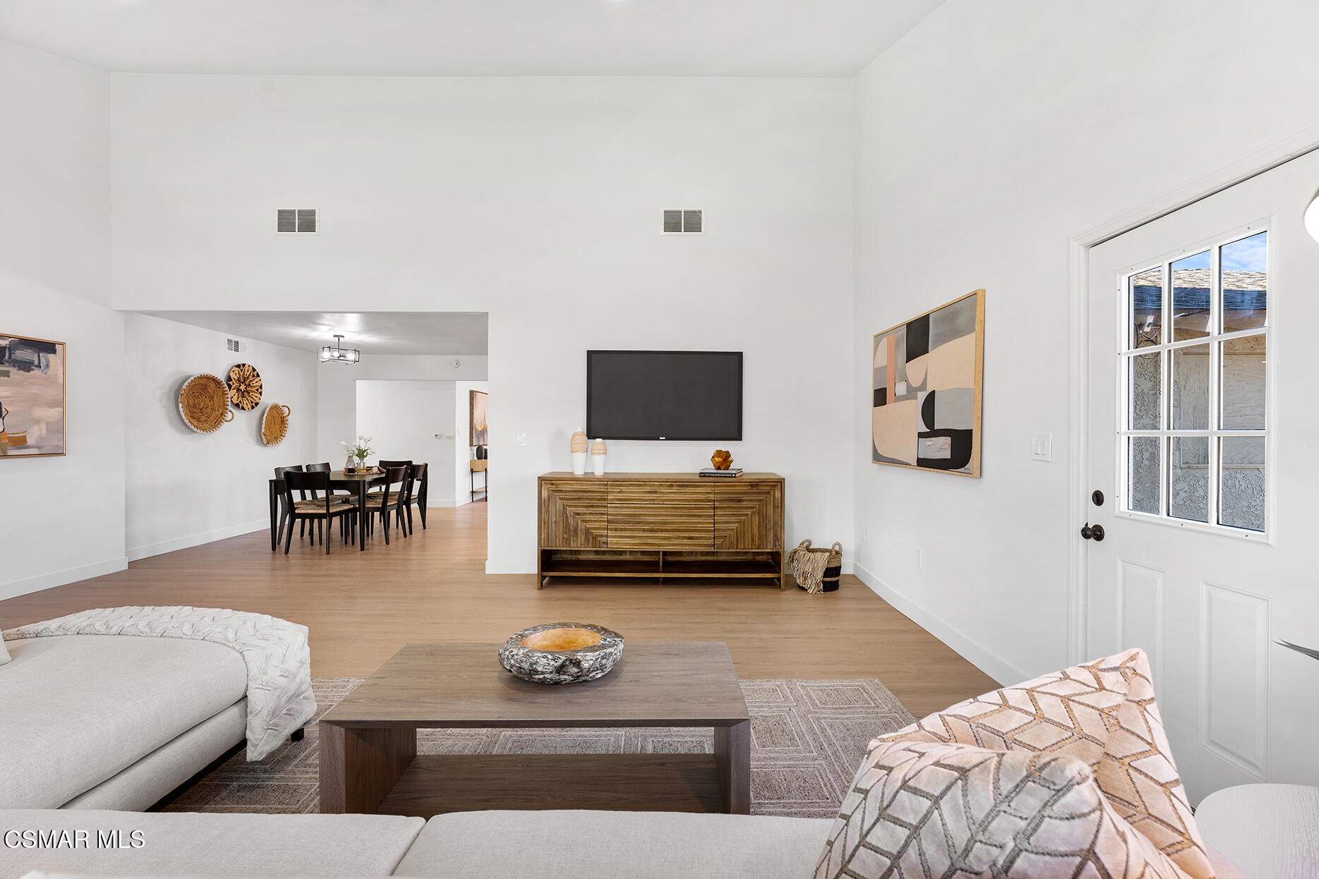 2354 Rowland Avenue Simi Valley, CA 93063 - Photo 15 of 38 2354 Rowland St_31