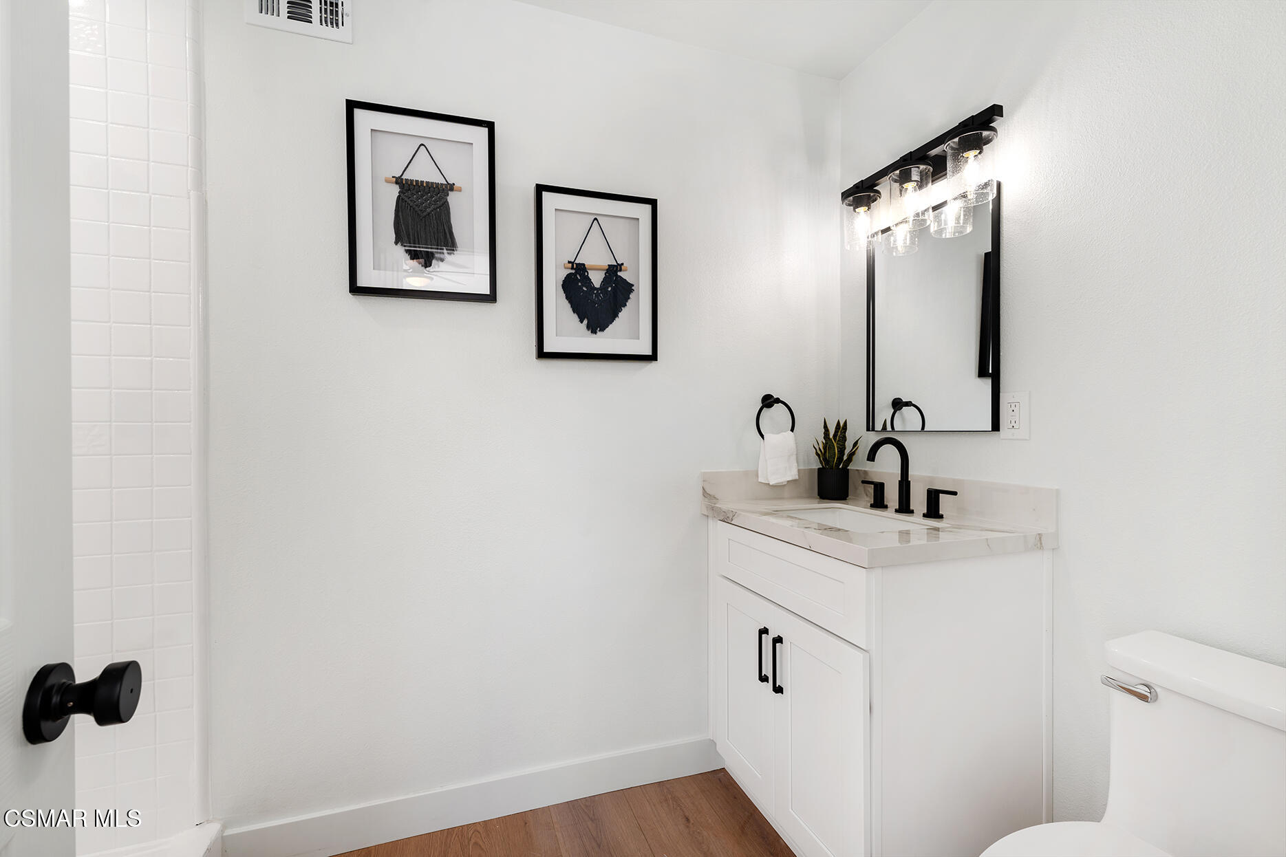 2354 Rowland Avenue Simi Valley, CA 93063 - Photo 24 of 38 2354 Rowland St_47