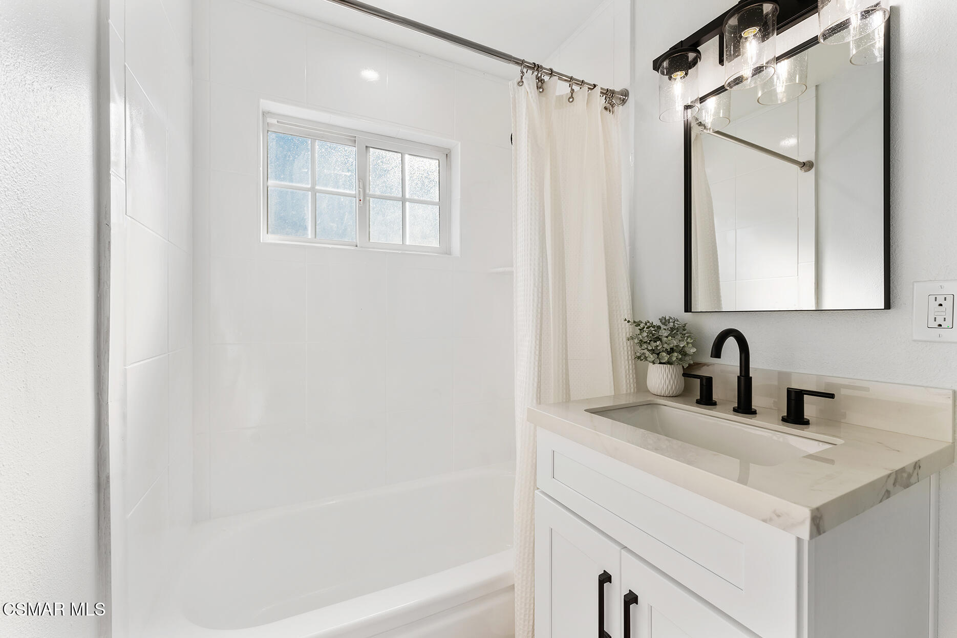 2354 Rowland Avenue Simi Valley, CA 93063 - Photo 27 of 38 2354 Rowland St_50