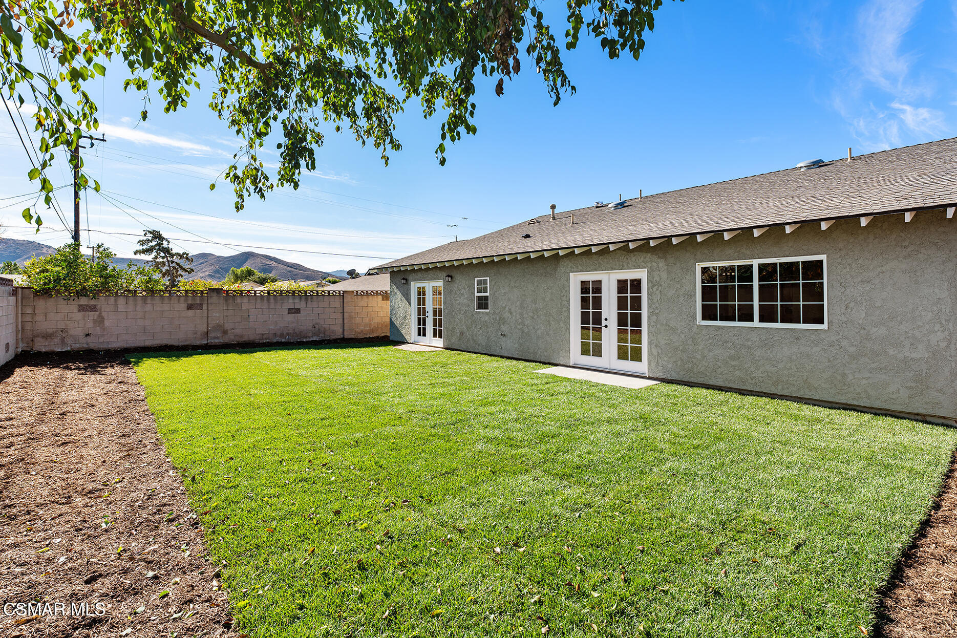 2354 Rowland Avenue Simi Valley, CA 93063 - Photo 29 of 38 2354 Rowland St_54