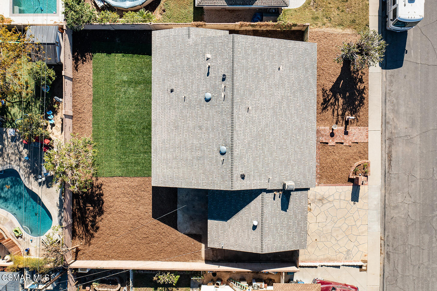 2354 Rowland Avenue Simi Valley, CA 93063 - Photo 34 of 38 2354 Rowland St_64