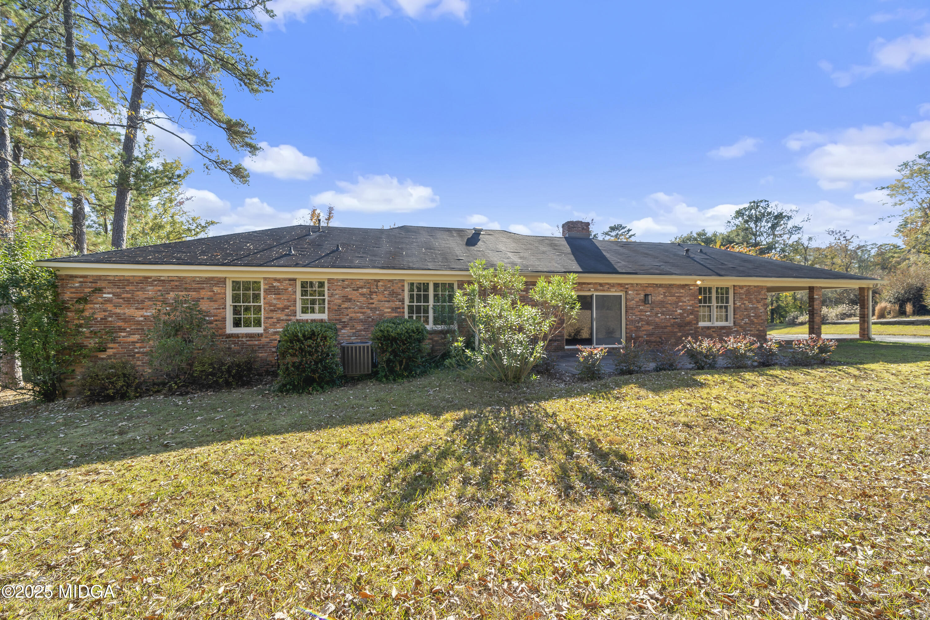 620 Rosa Taylor Drive Macon, GA 31204 - Photo 44 of 45 front view of a house with a yard