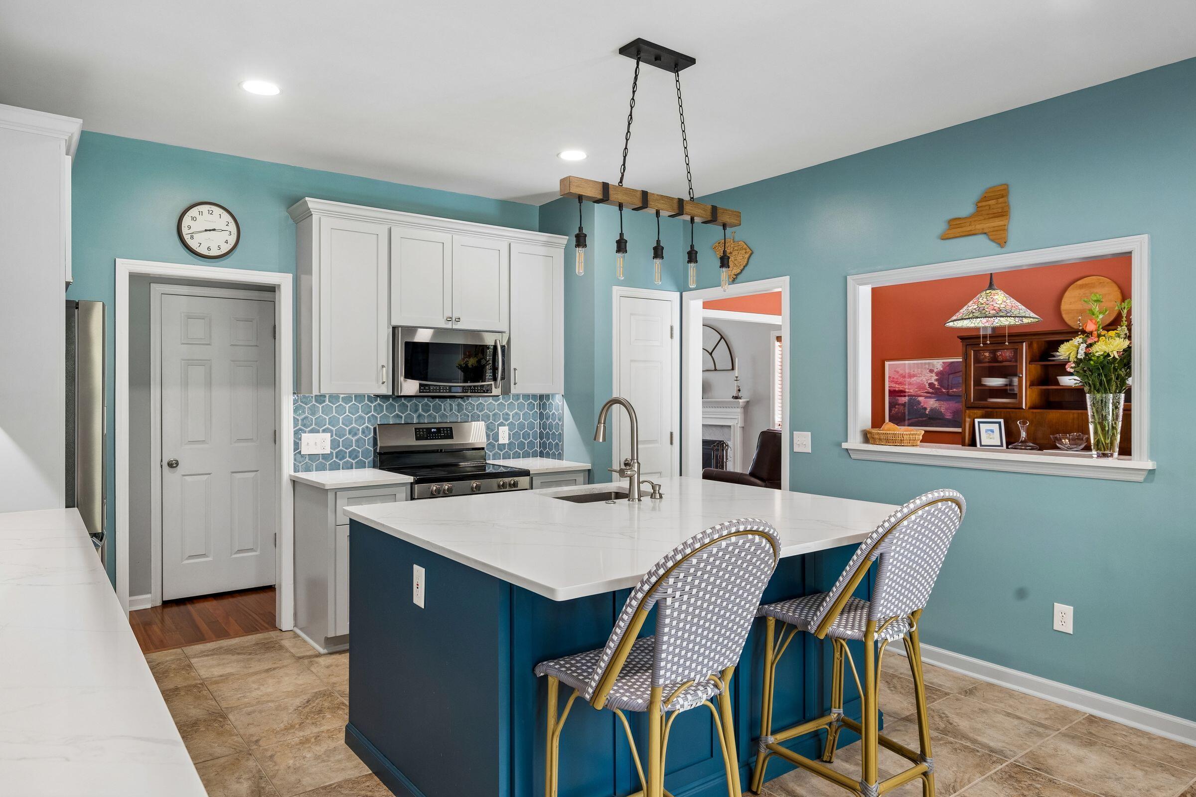 733 Ginglis Way Mount Pleasant, SC 29464 - Photo 16 of 37 Renovated Kitchen