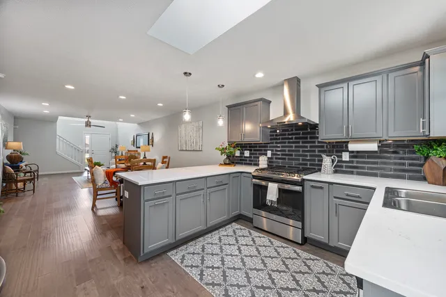 $299,000 | 1408 Woodbine Road, Unit 1, Bloomington, IL 61704