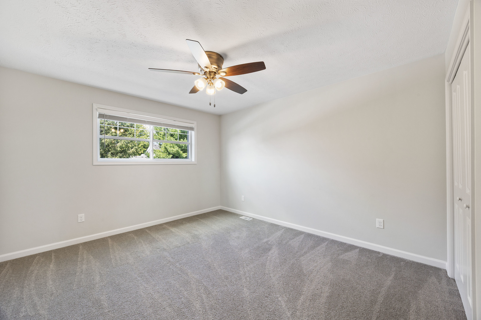 1408 Woodbine Road, Unit 1 Bloomington, IL 61704 - Photo 28 of 42