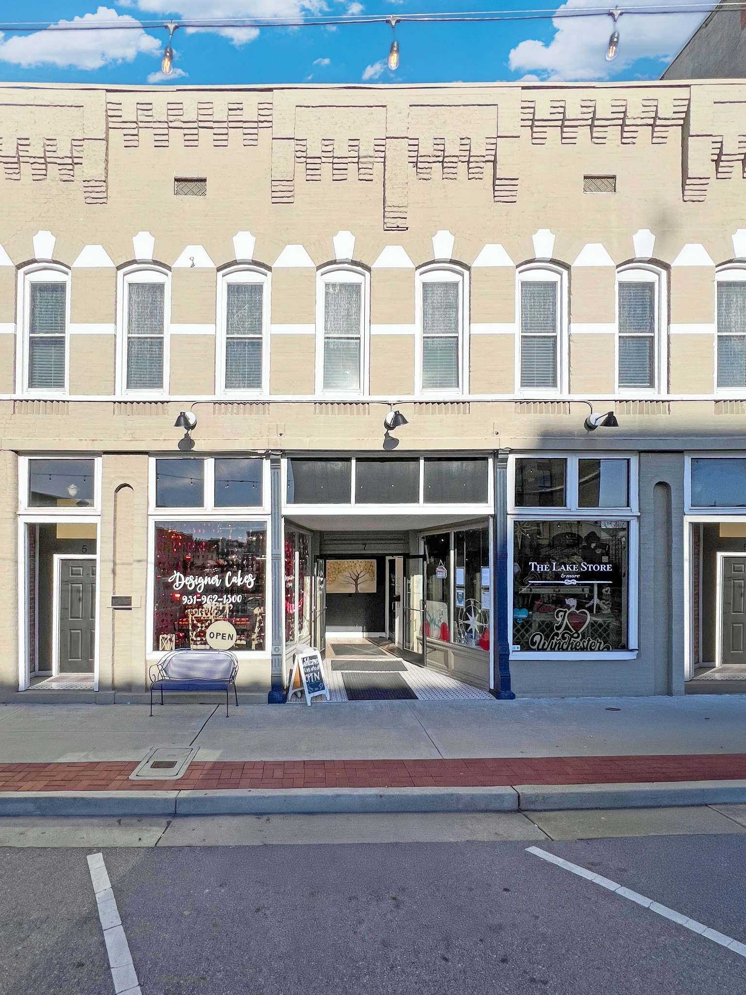 7 South College Street Winchester, TN 37398 - Photo 2 of 76