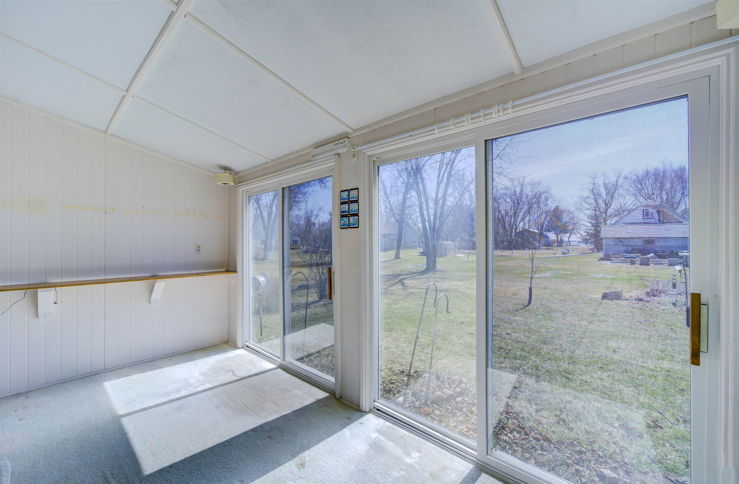 W285 Oak Street Fremont, WI 54940 - Photo 13 of 25