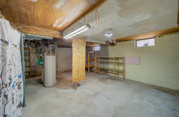 $325,000 | W285 Oak Street, Fremont, WI 54940