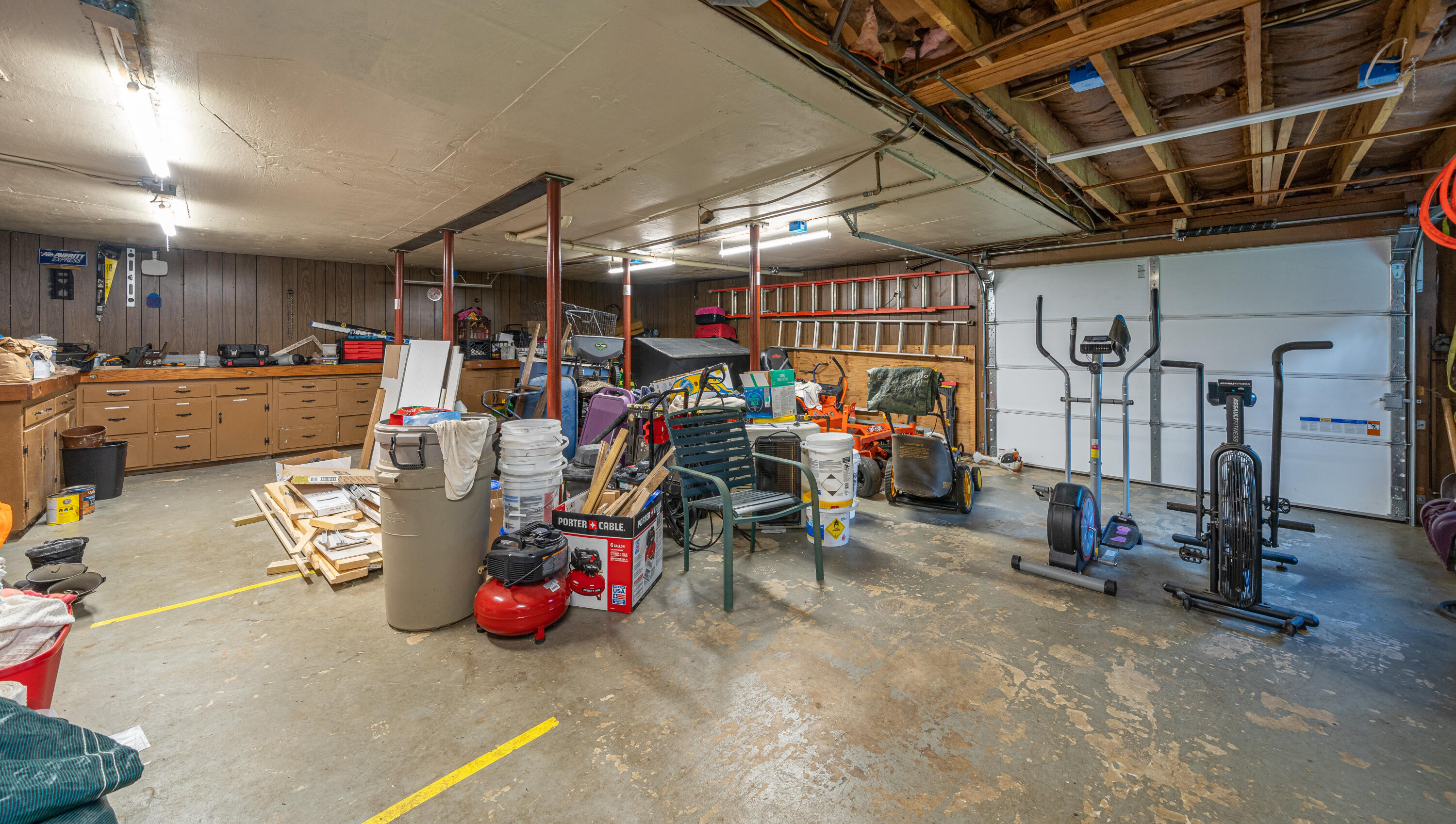 32 Brunswick Forge Road Troutville, VA 24175 - Photo 35 of 35 Work room w/garage door