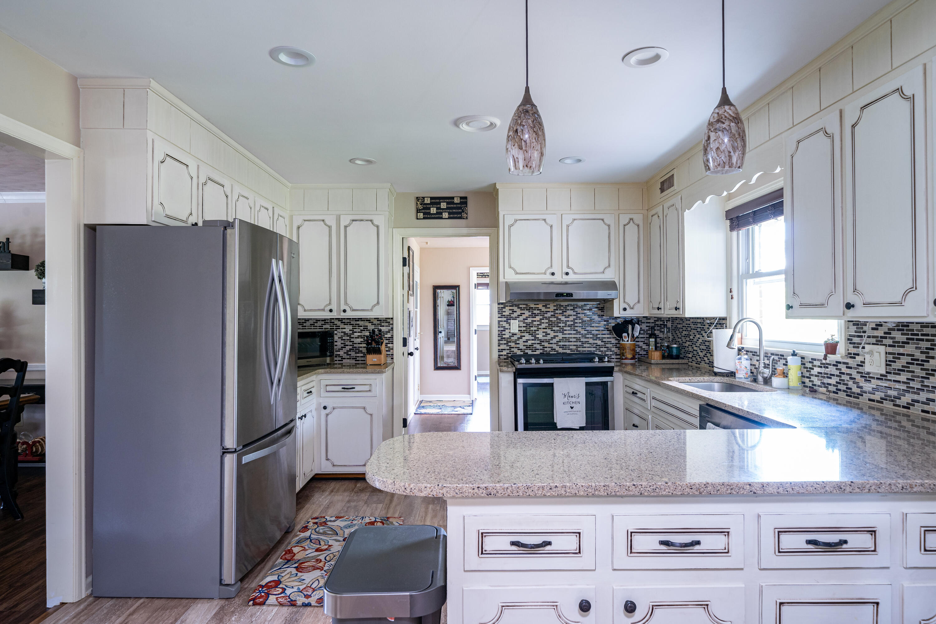 32 Brunswick Forge Road Troutville, VA 24175 - Photo 8 of 35 Quartz counter tops