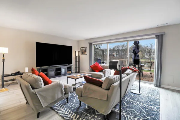 $369,800 | 719 Watersedge Drive, Ann Arbor, MI 48105