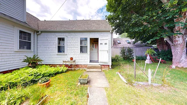 $5,900,000 | 580 Commercial Street, Provincetown, MA 02657