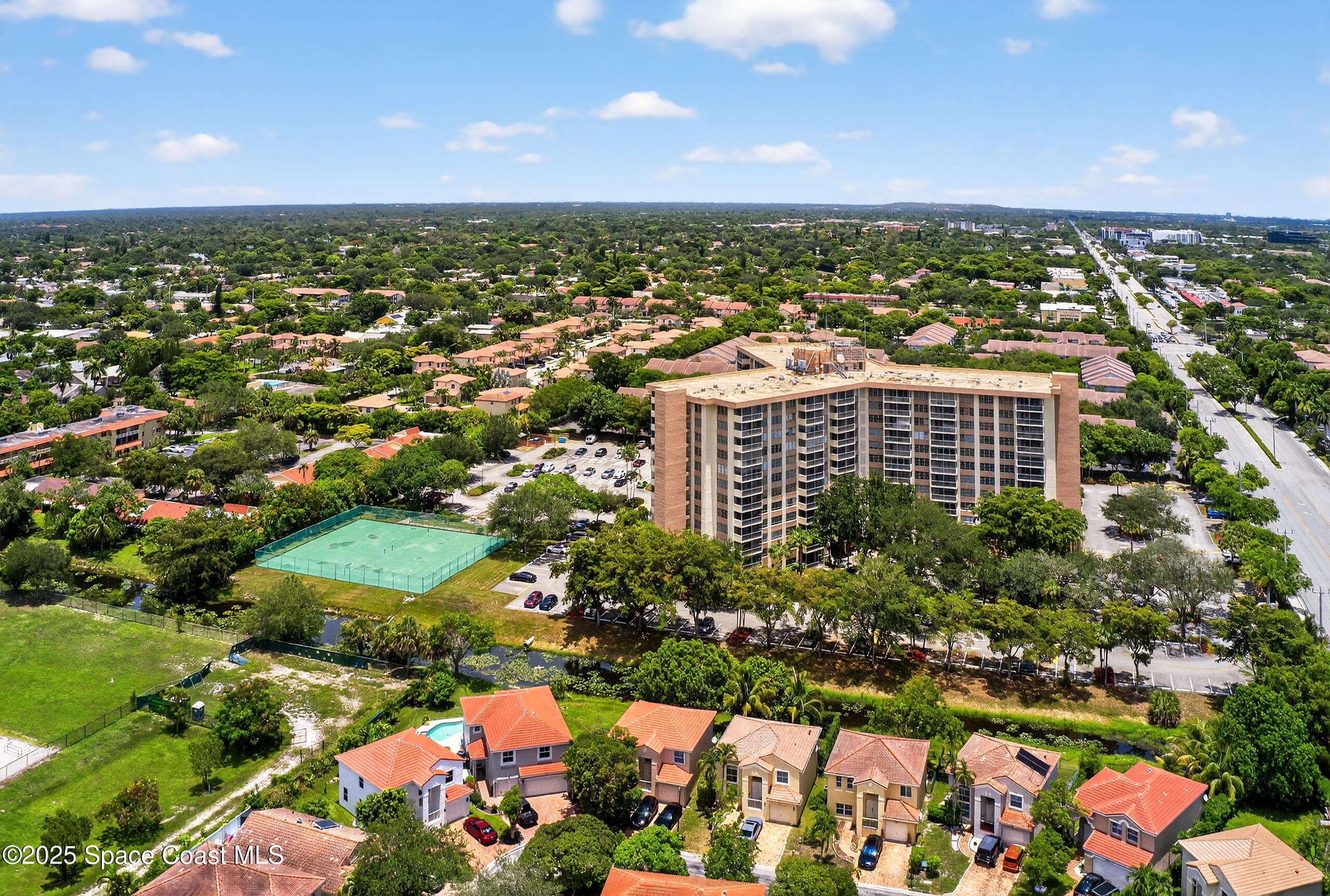 10777 West Sample Road, Unit 1212 Coral Springs, FL 33065 - Photo 38 of 41 a view of a city