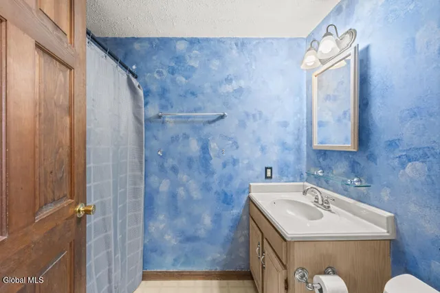 $320,000 | 1064 Country Rt 411, Westerlo, NY 12193