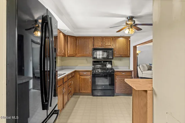 $320,000 | 1064 Country Rt 411, Westerlo, NY 12193