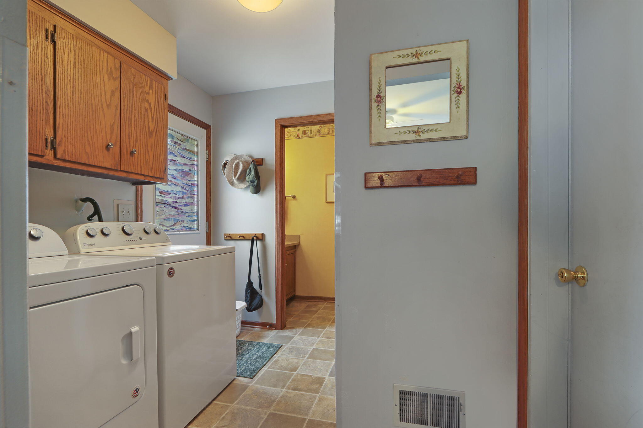 433 Robins Run Burlington, WI 53105 - Photo 14 of 37 Laundry