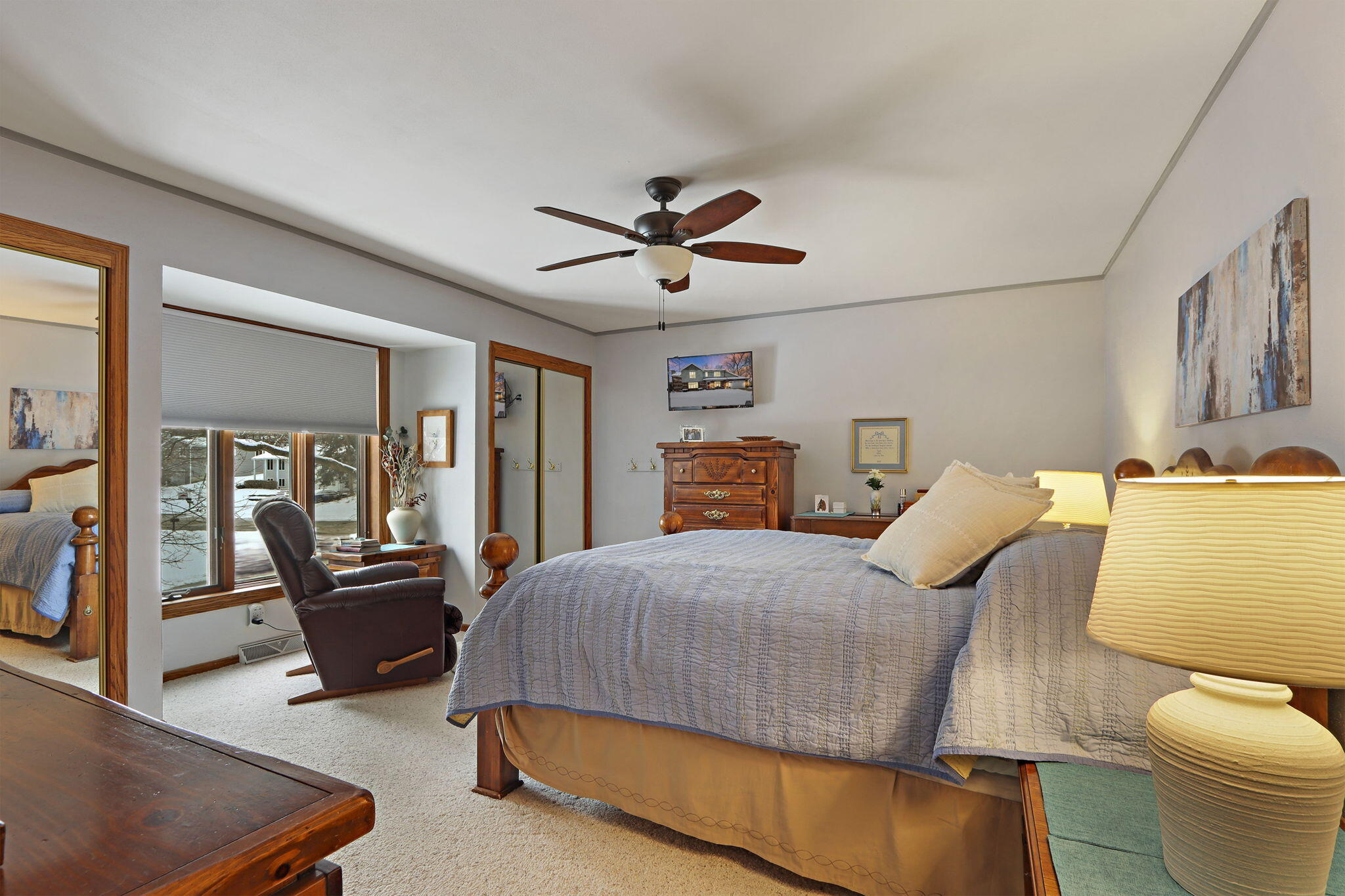 433 Robins Run Burlington, WI 53105 - Photo 17 of 37 Master Bed