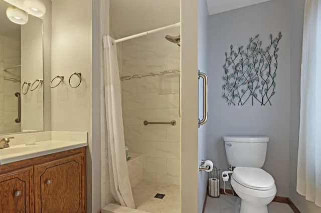 $525,000 | 433 Robins Run, Burlington, WI 53105