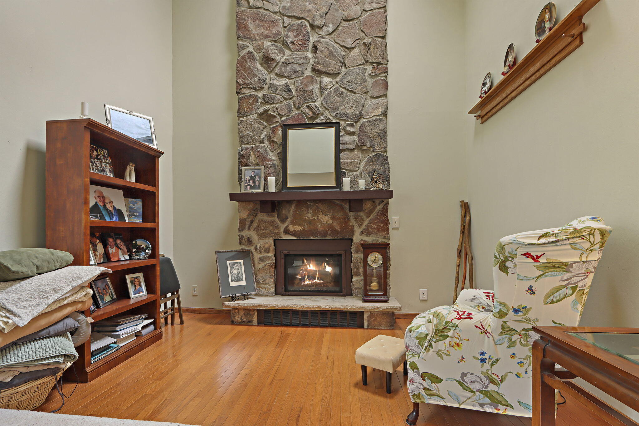 433 Robins Run Burlington, WI 53105 - Photo 4 of 37 Great Room