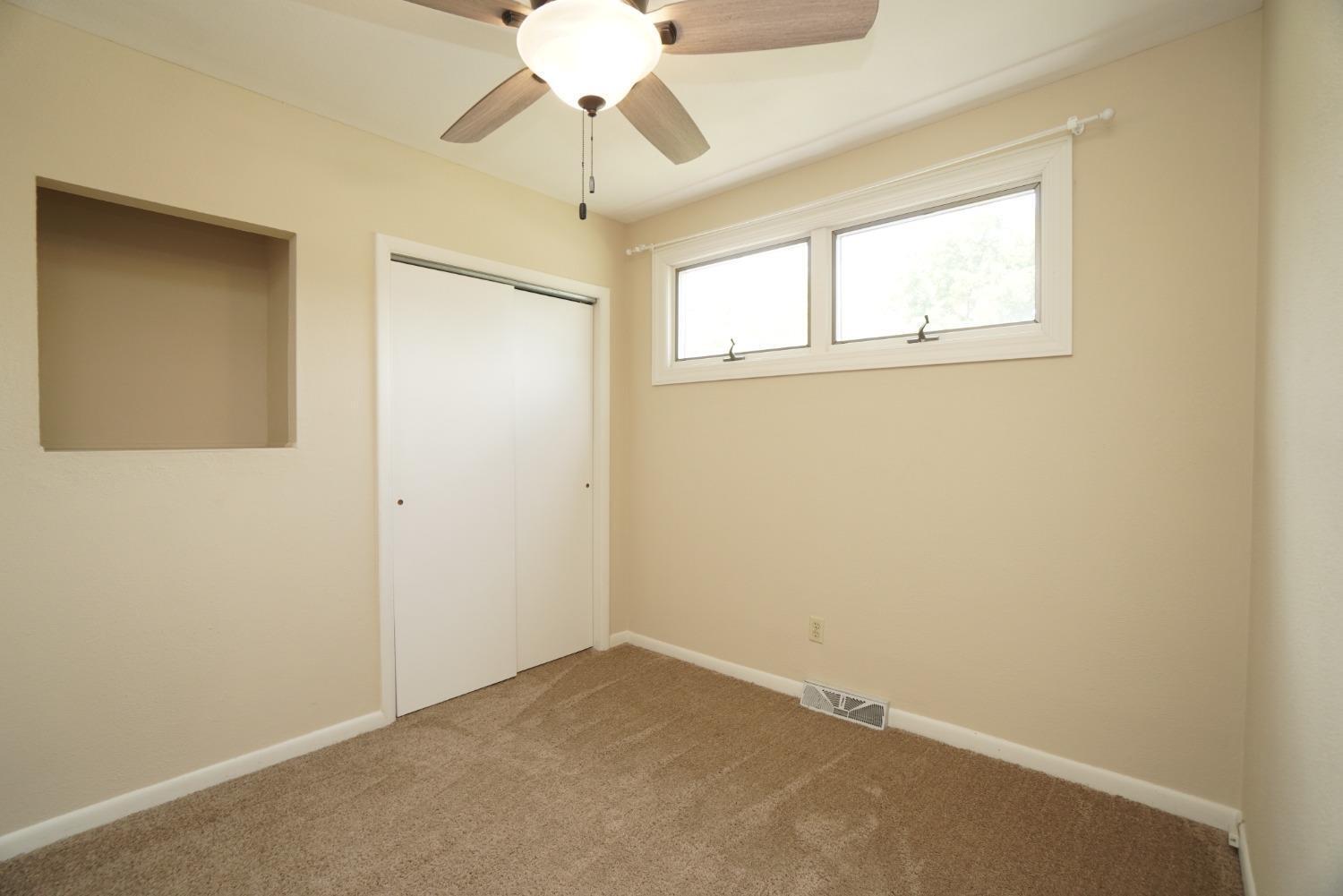 2566 Cross Country Road Beavercreek, OH 45431 - Photo 22 of 50