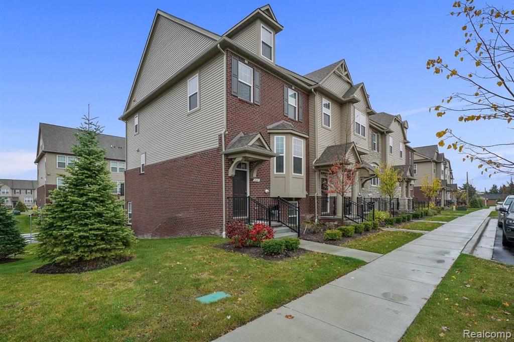 2666 Helmsdale Circle Rochester Hills, MI 48307 - Photo 19 of 22