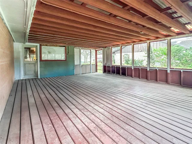 $240,000 | 530 Circle Way, Lake Jackson, TX 77566