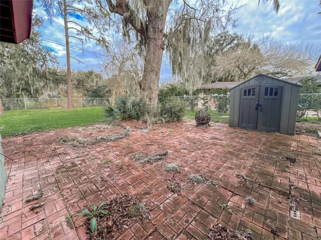 $240,000 | 530 Circle Way, Lake Jackson, TX 77566