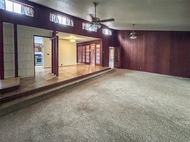 $240,000 | 530 Circle Way, Lake Jackson, TX 77566