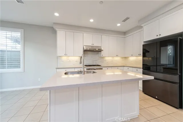 $4,400 | 143 Augustine, Irvine, CA 92618