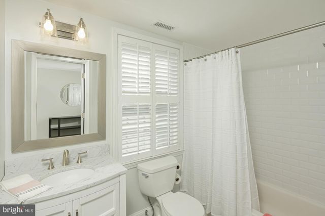 $935,000 | 2212 Race Street, Philadelphia, PA 19103