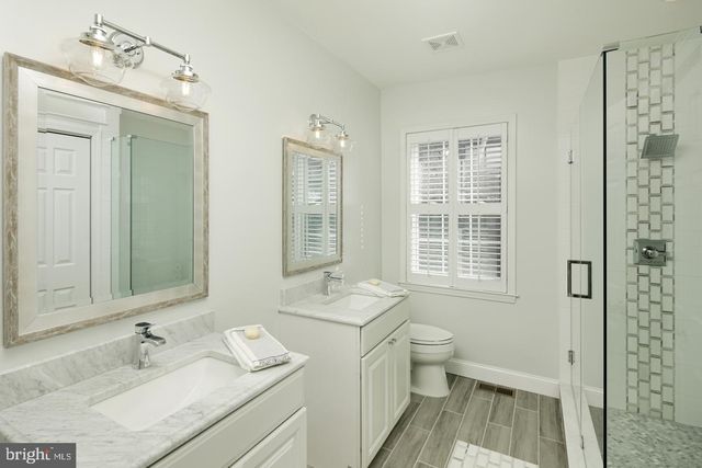 $935,000 | 2212 Race Street, Philadelphia, PA 19103