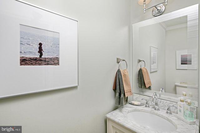 $935,000 | 2212 Race Street, Philadelphia, PA 19103