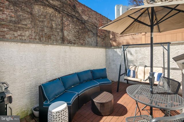 $935,000 | 2212 Race Street, Philadelphia, PA 19103