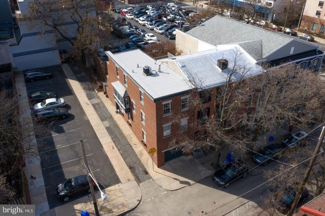 $935,000 | 2212 Race Street, Philadelphia, PA 19103